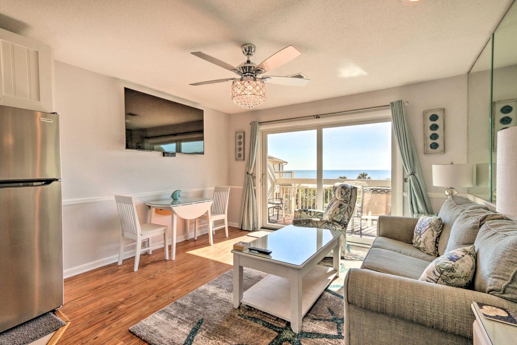 Beachfront Condo With Pool Access In Hilton Head! Hilton Head Island Bagian luar foto